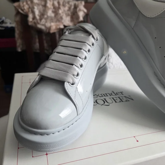Alexander McQueen Tuscan Leather Sneaker Faggio Size 37 Never Worn Sneakers